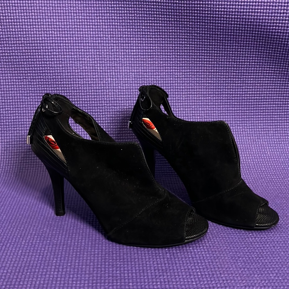 LOVIN’ NINE WEST SUEDE BOOTIES
